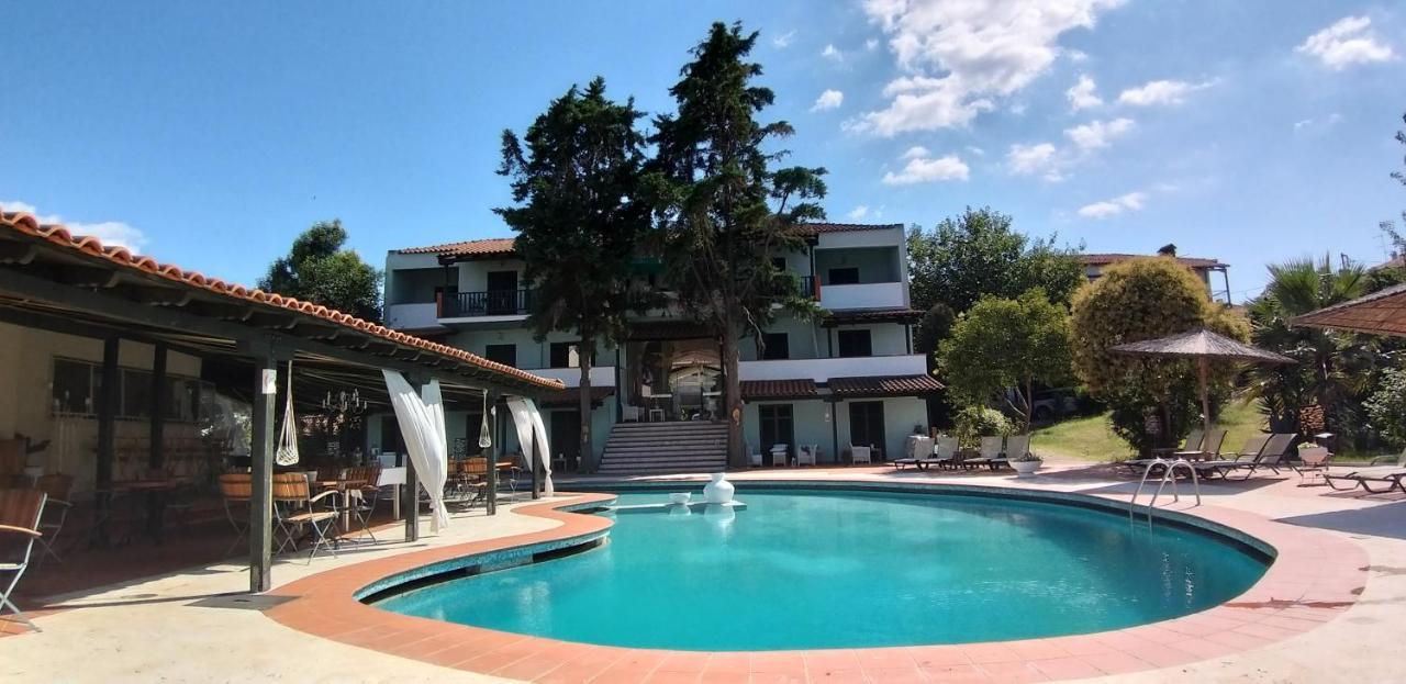 Eden Hotel Áfitos Exterior foto