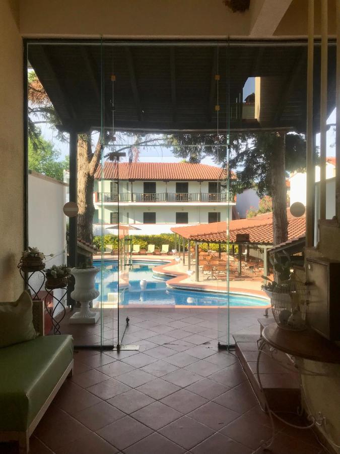 Eden Hotel Áfitos Exterior foto